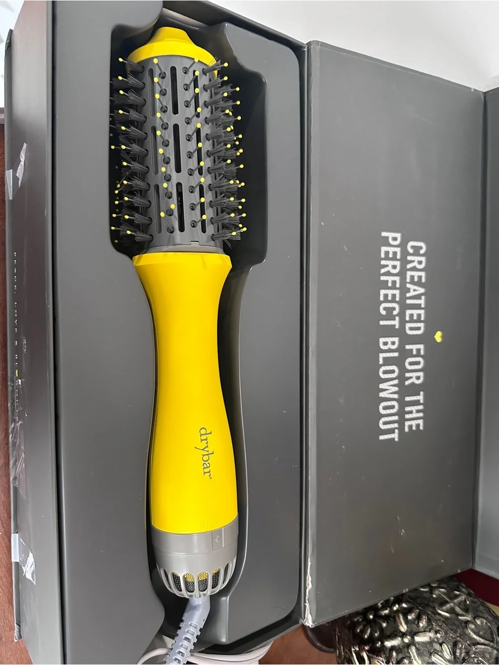 Drybar the single shot Round Brush - Volumizing Styling Tool
